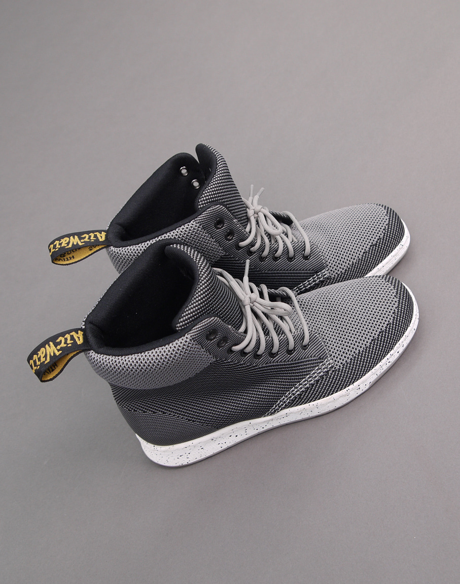 Dr.Martens SoftWair™ 8hole KNIT RIGAL