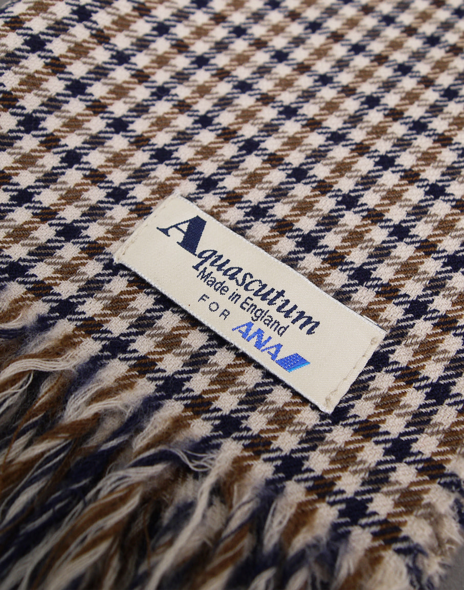 Aquascutum Gun Club Check Pattern Wool Muffler