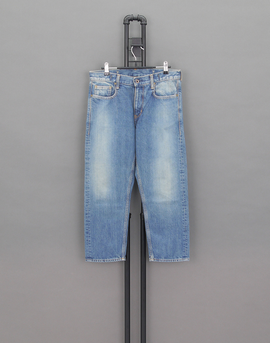D.M.G JPN Tapered Ankle Farmer&#039;s Jeans