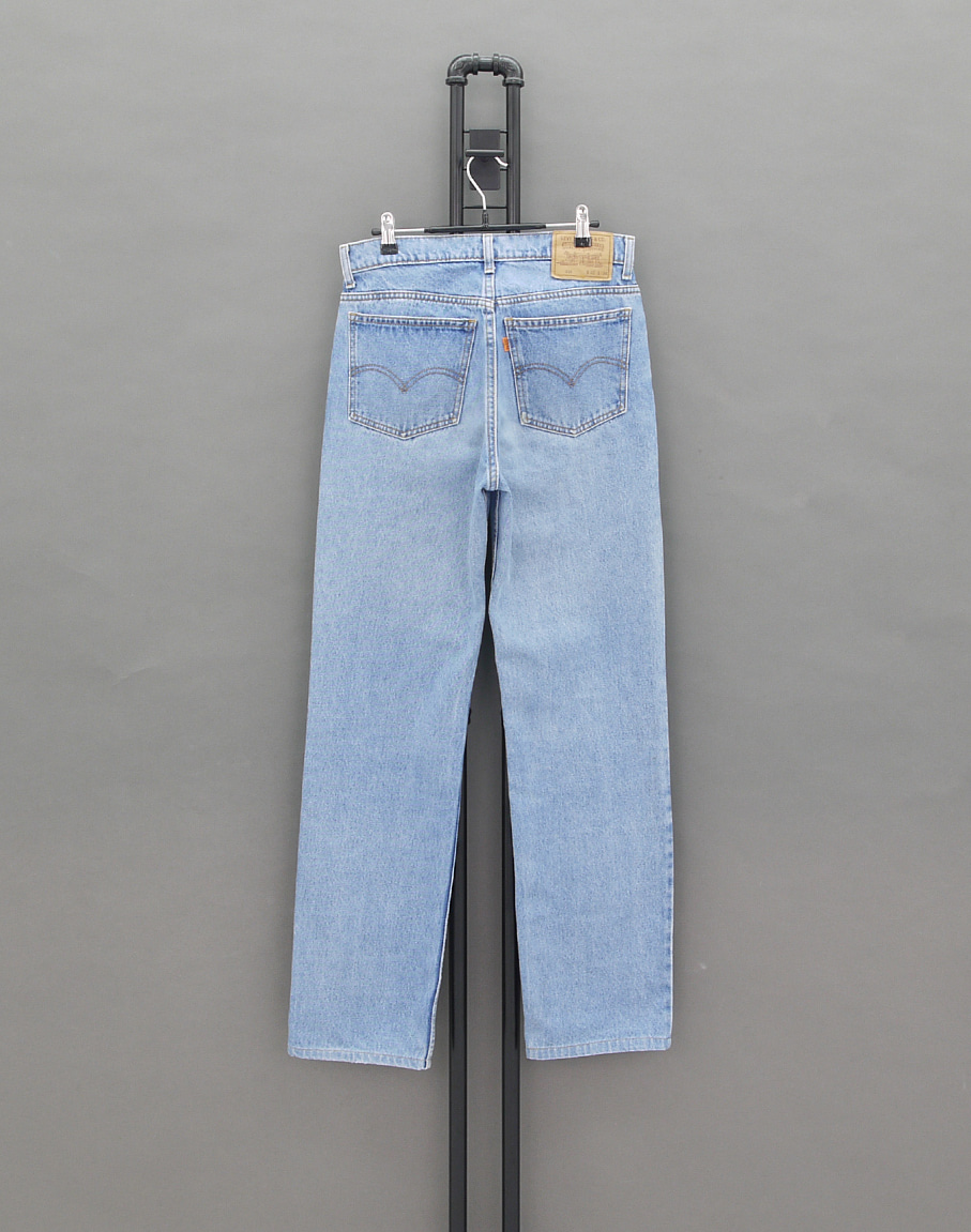Levi&#039;s 90&#039;s Orange Tap 210 Regular Straight Fit Jeans
