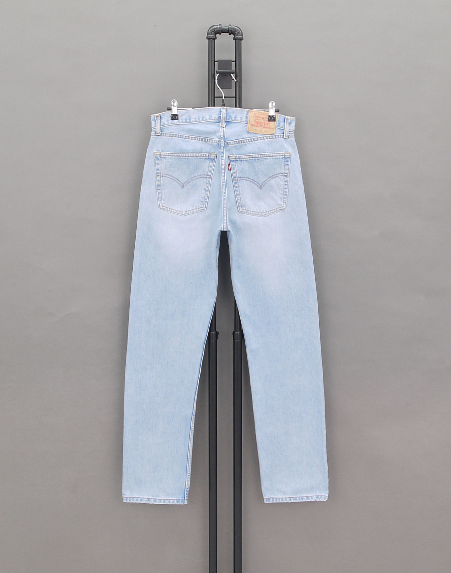 Levi&#039;s 00&#039;s 521 Regular Straight Fit Jeans