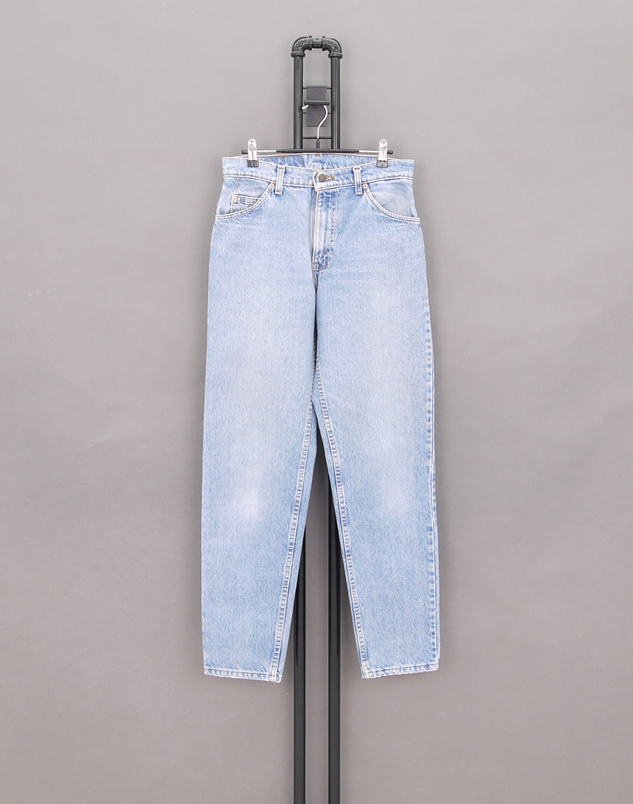 Levi&#039;s 90&#039;s Vintage Orange Tap 550 Relaxed Fit