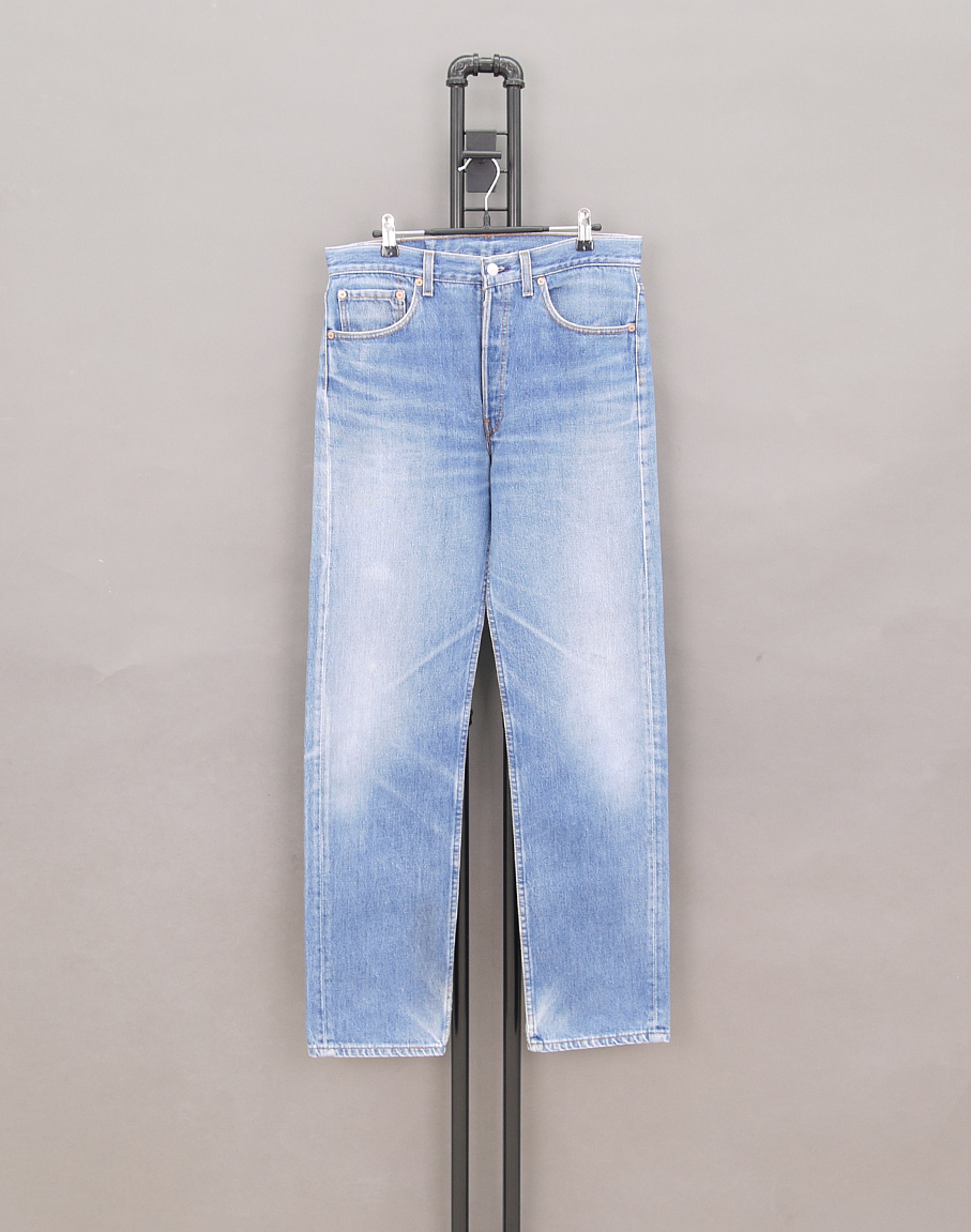 Levi&#039;s 90&#039;s USA 501-5900 Regular Fit Jeans
