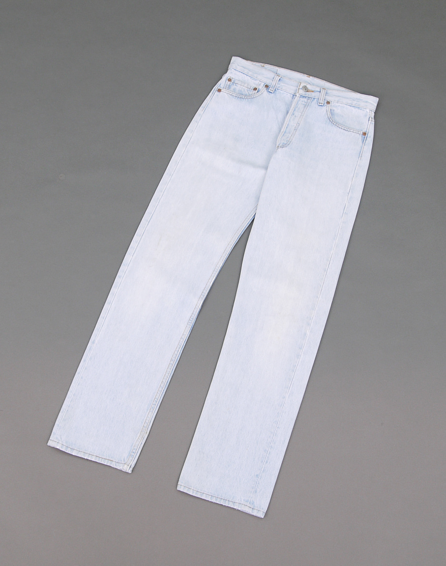Levi&#039;s 90&#039;s 501-0134 Bleached Regular Fit Jeans