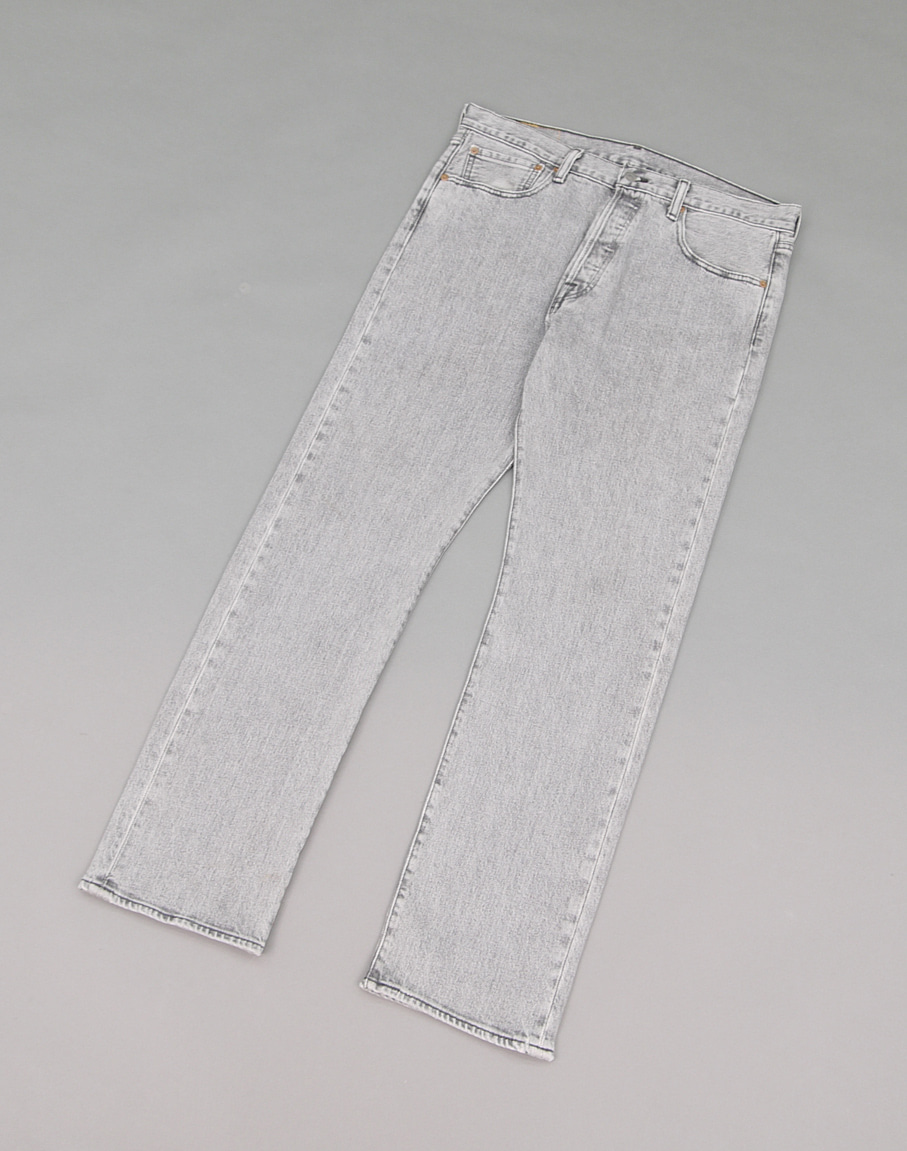 Levi&#039;s 501-2370 Gray Regular Fit Jeans