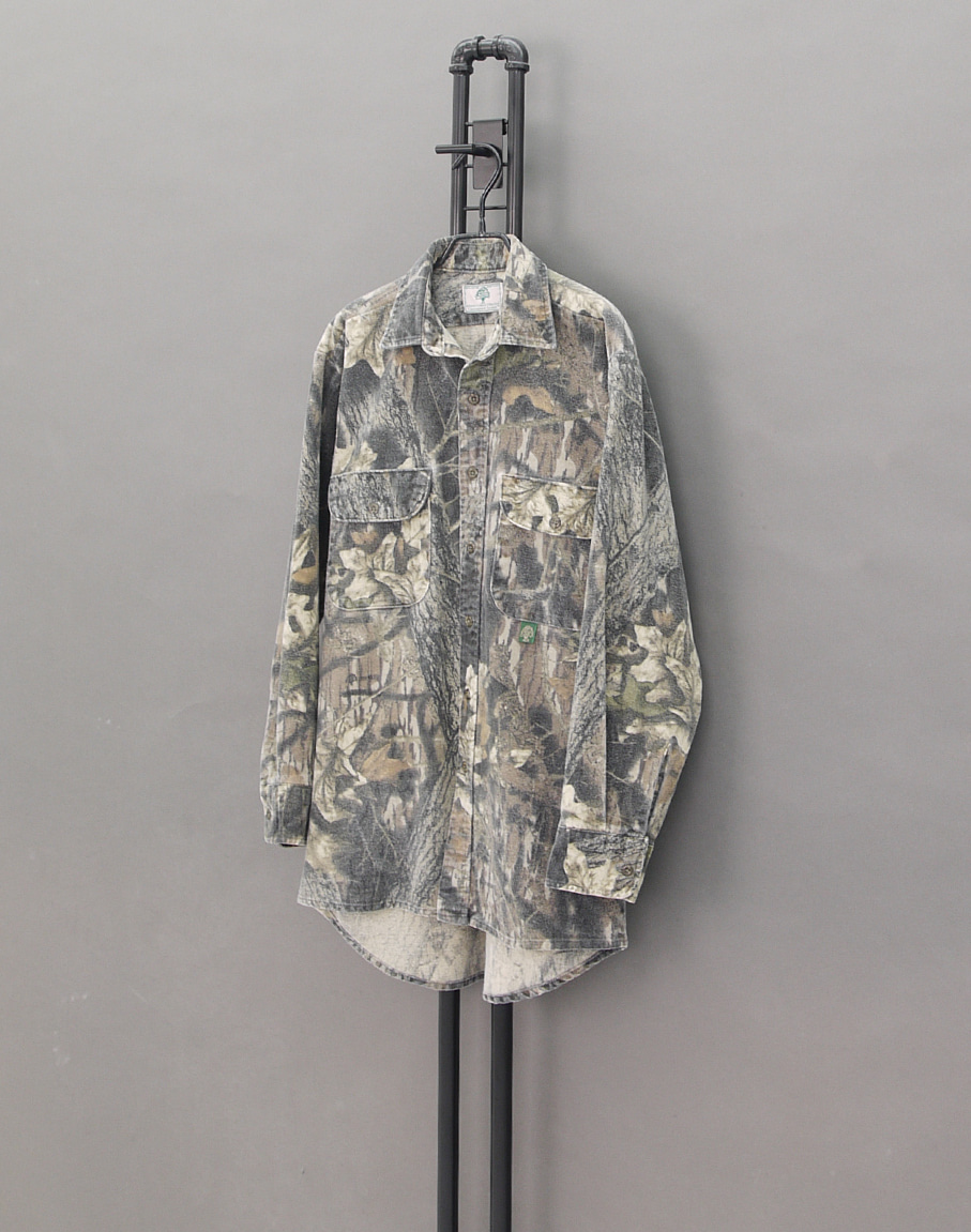 Mossy Oak 80&#039;s HeavyCotton Wild Camo Hunting Shirts